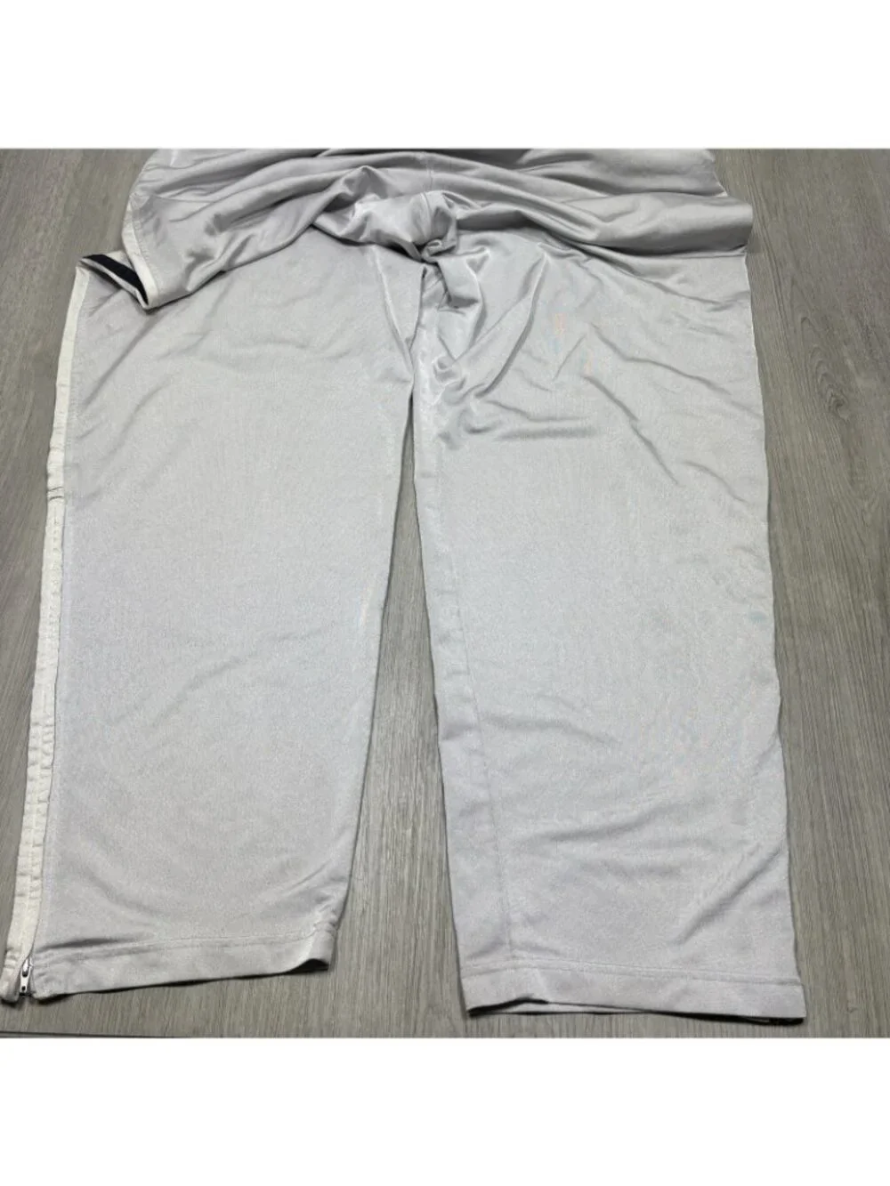 Nike notes elastic